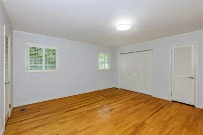 6095 River Shore Parkway NW, Sandy Springs, GA 30328 - Photo 27
