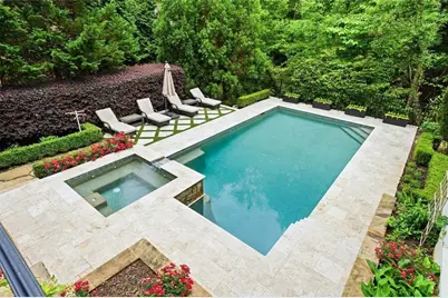 625 W Northway Lane, Atlanta, GA 30342 - Photo 11
