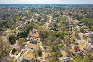 220 Saddle Lake Dr, Roswell, GA 30076 - Photo 73