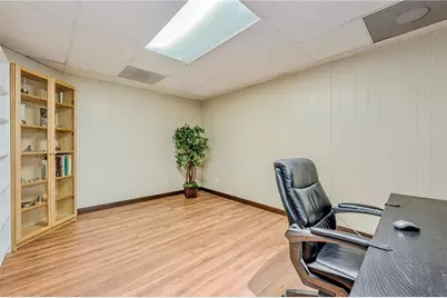 220 Saddle Lake Drive, Roswell, GA 30076 - Photo 47