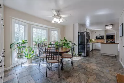 220 Saddle Lake Drive, Roswell, GA 30076 - Photo 17