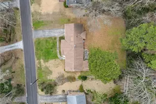 93 Vanessa Dr SE, Smyrna, GA 30082 - Photo 5