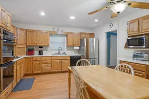 93 Vanessa Dr SE, Smyrna, GA 30082 - Photo 9