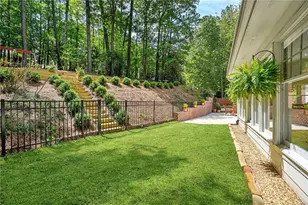 895 Waddington Ct, Sandy Springs, GA 30350 - Photo 77