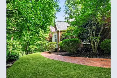895 Waddington Court, Sandy Springs, GA 30350 - Photo 9