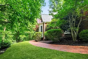 895 Waddington Ct, Sandy Springs, GA 30350 - Photo 9