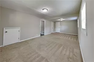 1627 Eric Cir, Lawrenceville, GA 30043 - Photo 15