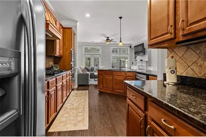 934 Telfair Close, Sandy Springs, GA 30350 - Photo 9