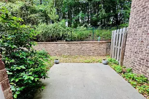 13364 Canary Ln, Alpharetta, GA 30004 - Photo 17