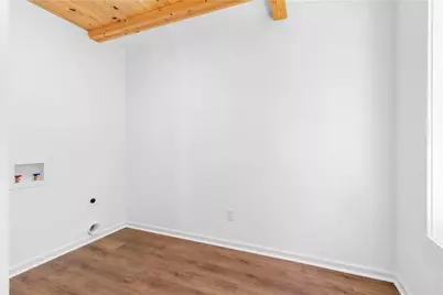 1689 Derry Avenue SW, Atlanta, GA 30310 - Photo 13