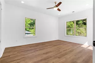 1689 Derry Ave SW, Atlanta, GA 30310 - Photo 33