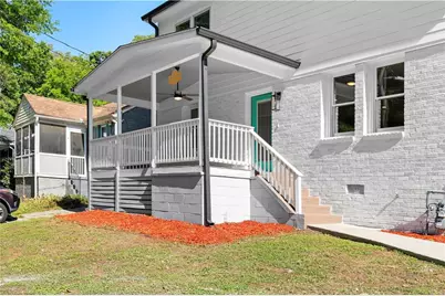 1689 Derry Avenue SW, Atlanta, GA 30310 - Photo 3
