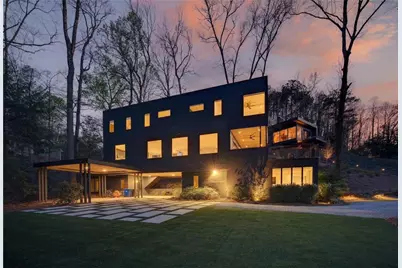 585 Mountain Way NE, Atlanta, GA 30342 - Photo 3