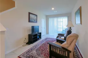 648 Yellow Oaks Ln, Orange Park, FL 32065 - Photo 5