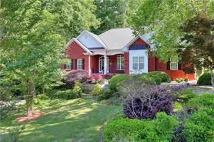 1821 Wesleyan Ln, Loganville, GA 30052 - Photo 13