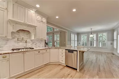 6032 Thunder Woods Trail, Sugar Hill, GA 30518 - Photo 21
