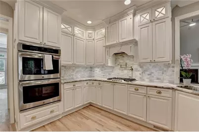 6032 Thunder Woods Trail, Sugar Hill, GA 30518 - Photo 17