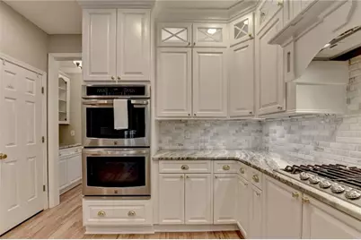 6032 Thunder Woods Trail, Sugar Hill, GA 30518 - Photo 23