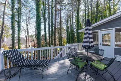 10985 Wilshire Chase Drive, Johns Creek, GA 30097 - Photo 19