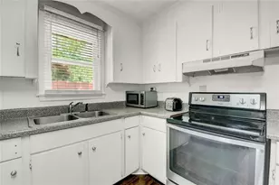 1069 Merritt Rd, Marietta, GA 30062 - Photo 7