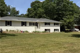 157 Jennifer Ln NW, Lilburn, GA 30047 - Photo 3