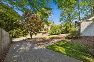 4775 Merlendale Ct, Atlanta, GA 30327 - Photo 3