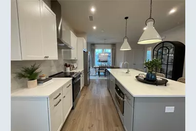 962 Bibbs Circle #8, Atlanta, GA 30318 - Photo 5