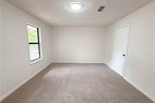 6369 Redan Square, Lithonia, GA 30058 - Photo 13