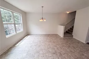 6369 Redan Square, Lithonia, GA 30058 - Photo 7
