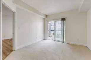 1075 Peachtree Walk NE, Atlanta, GA 30309 - Photo 13