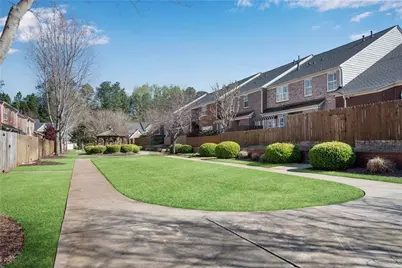 8000 Lexington Drive, Roswell, GA 30075 - Photo 29