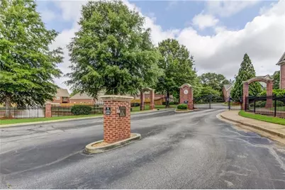 8000 Lexington Drive, Roswell, GA 30075 - Photo 31