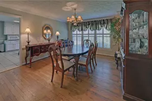 3341 Edgewood Cir, Gainesville, GA 30506 - Photo 9