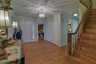 3341 Edgewood Cir, Gainesville, GA 30506 - Photo 3