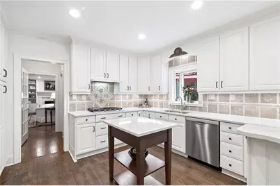 10220 Carleigh Lane, Roswell, GA 30076 - Photo 5