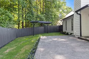 1100 Avalon Dr, Lawrenceville, GA 30044 - Photo 31