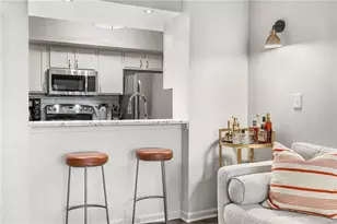 275 13th St NE, Atlanta, GA 30309 - Photo 9