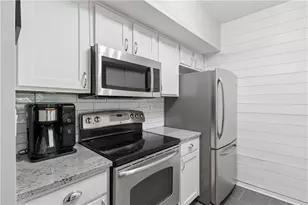 275 13th St NE, Atlanta, GA 30309 - Photo 9