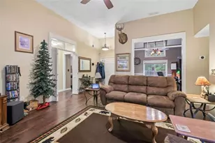 105 Flowers Dr, Covington, GA 30016 - Photo 5