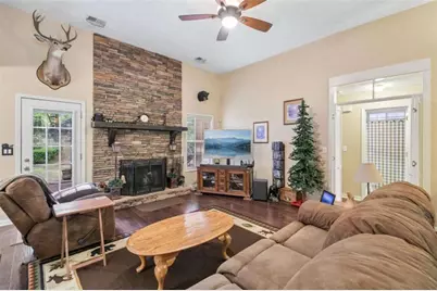 105 Flowers Drive, Covington, GA 30016 - Photo 7