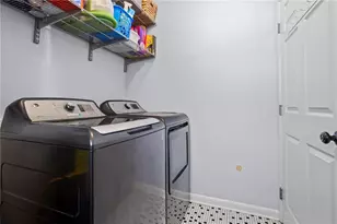 3932 Admiral Dr, Atlanta, GA 30341 - Photo 15