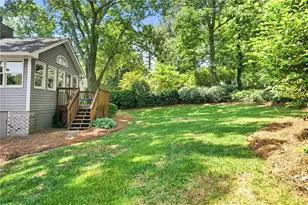 1883 Clinton Dr, Marietta, GA 30062 - Photo 33