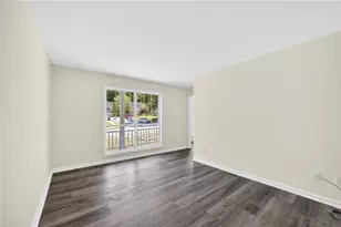 1009 Bexhill Dr, Lawrenceville, GA 30043 - Photo 17
