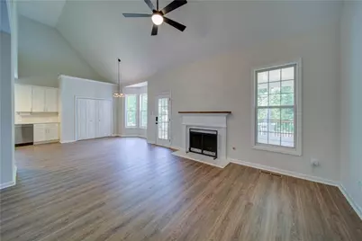 8160 Castleberry Farms Drive, Gainesville, GA 30506 - Photo 9