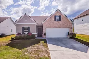 93 Royal Oak Dr NE, Rome, GA 30165 - Photo 1