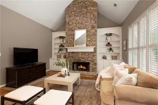 1110 Bascomb Farm Dr, Alpharetta, GA 30009 - Photo 17