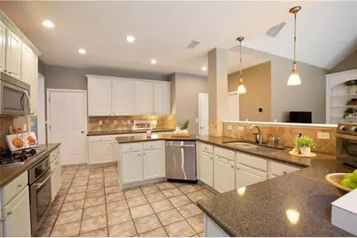 1110 Bascomb Farm Drive, Alpharetta, GA 30009 - Photo 11