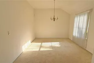 65 Lakeridge Ct, Covington, GA 30016 - Photo 5