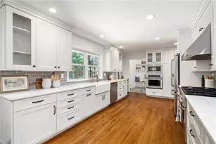 4094 Candler Lake Ct NE, Atlanta, GA 30319 - Photo 5