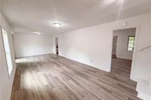 6330 Tahoe Dr, Atlanta, GA 30349 - Photo 9